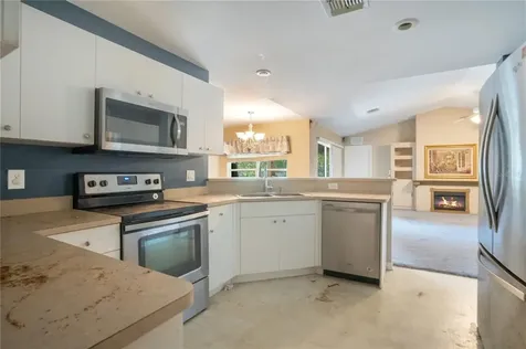 2904 NE 4th Place Cape Coral FL 33909