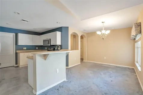 2904 NE 4th Place Cape Coral FL 33909