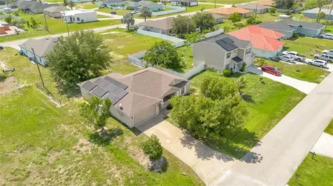 2904 NE 4th Place Cape Coral FL 33909