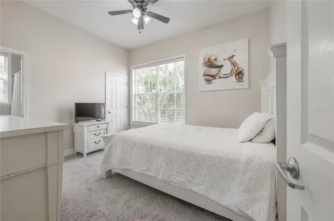 2920 2 Hansen Manor Lane Tampa FL 33611