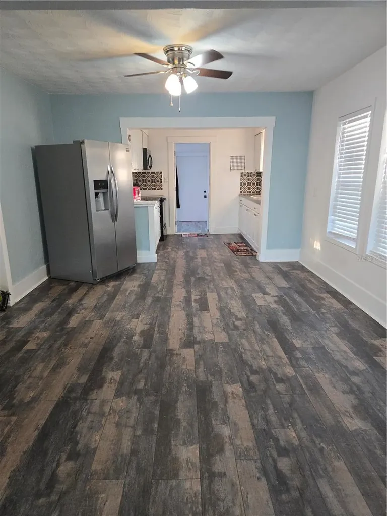 1034 16th Avenue S St Petersburg FL 33705