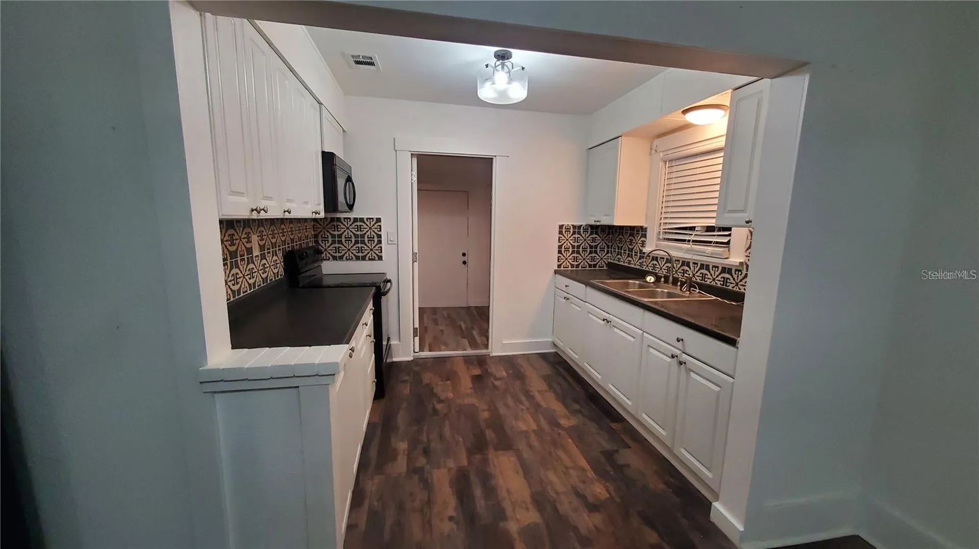 1034 16th Avenue S St Petersburg FL 33705