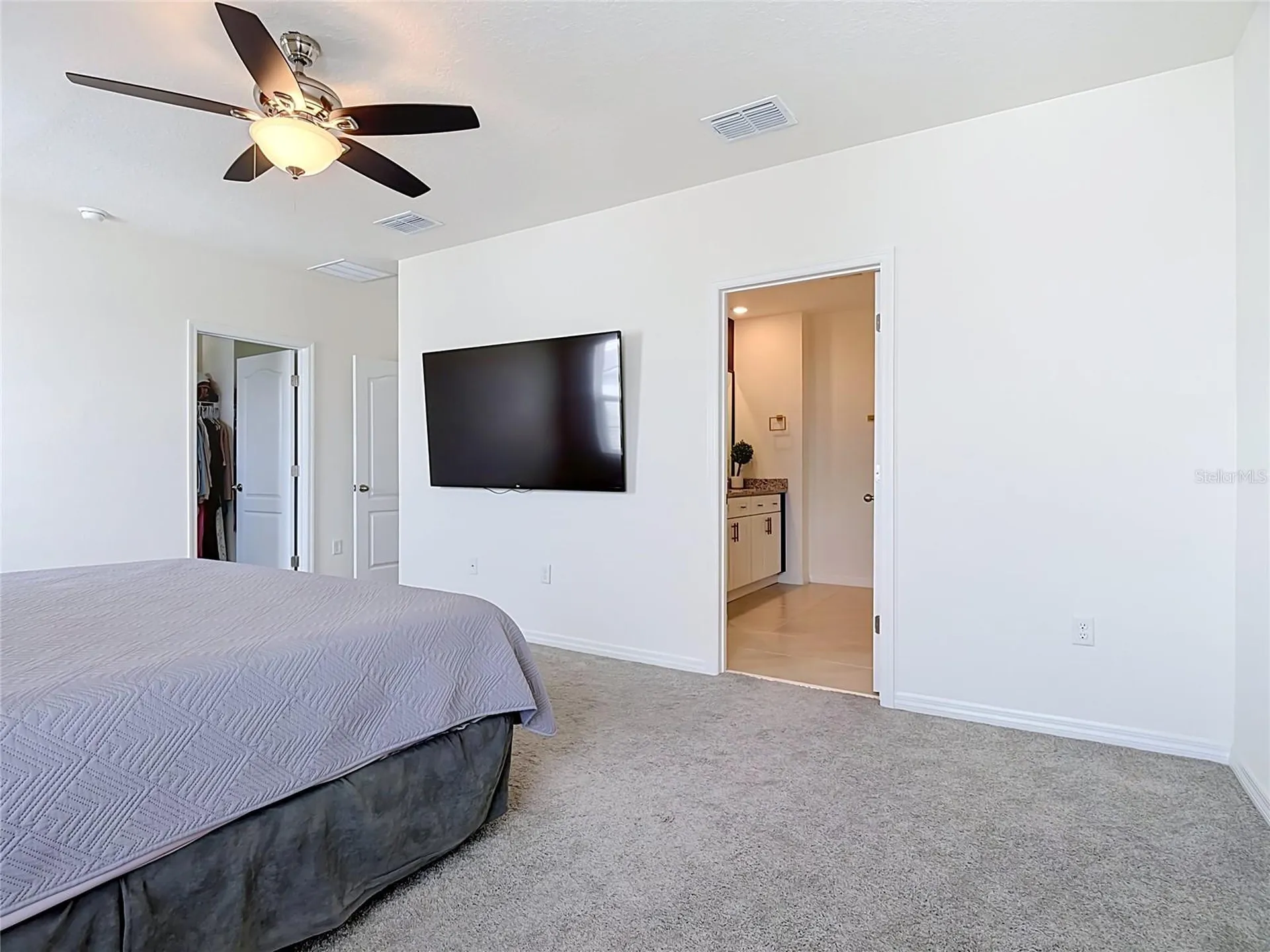 1172 Cascades Avenue Davenport FL 33837