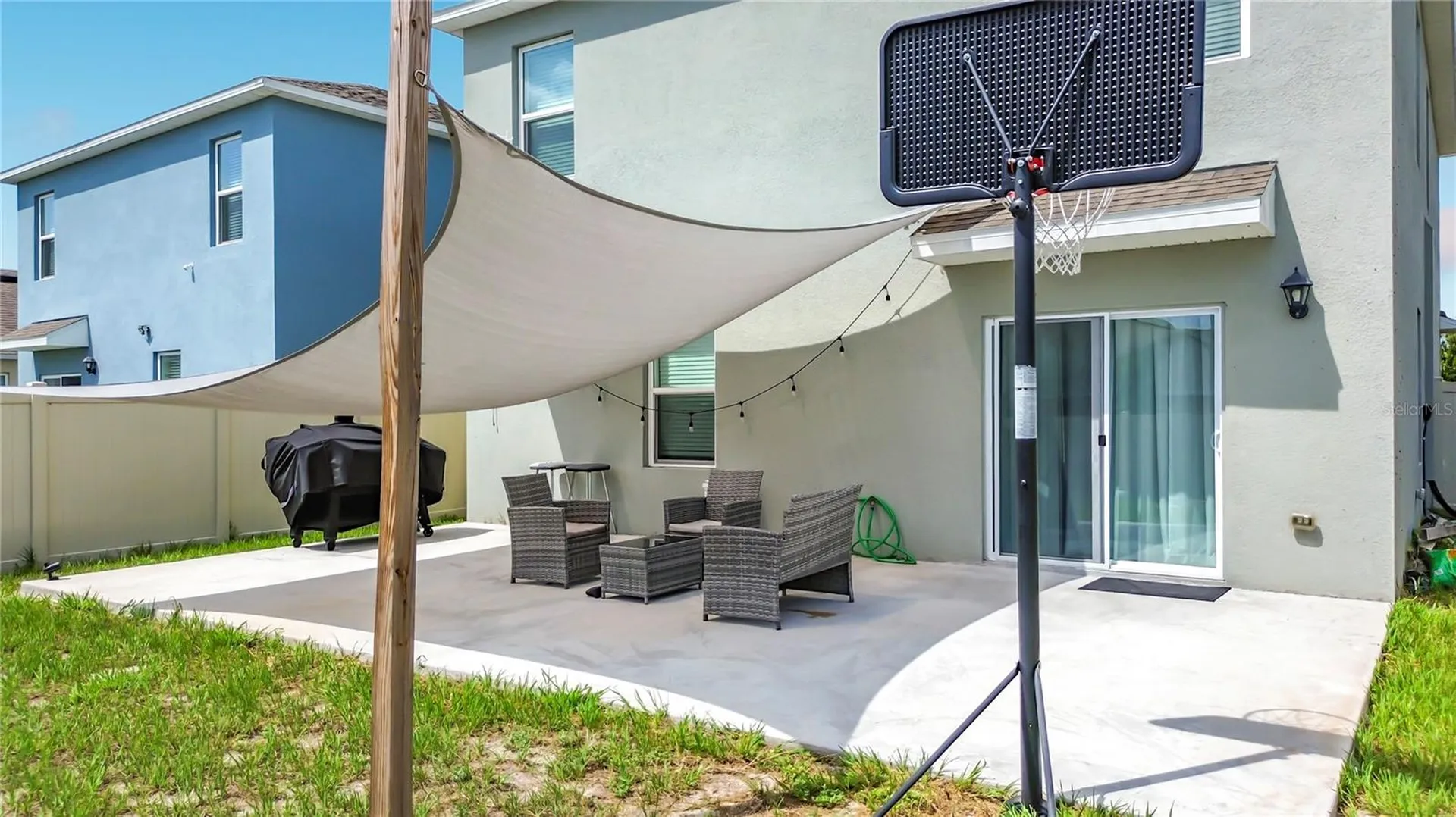 1172 Cascades Avenue Davenport FL 33837