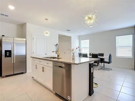 1172 Cascades Avenue Davenport FL 33837