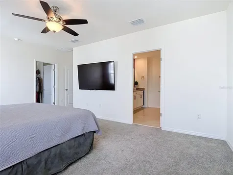 1172 Cascades Avenue Davenport FL 33837