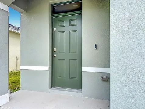 1172 Cascades Avenue Davenport FL 33837