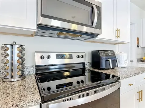 1172 Cascades Avenue Davenport FL 33837