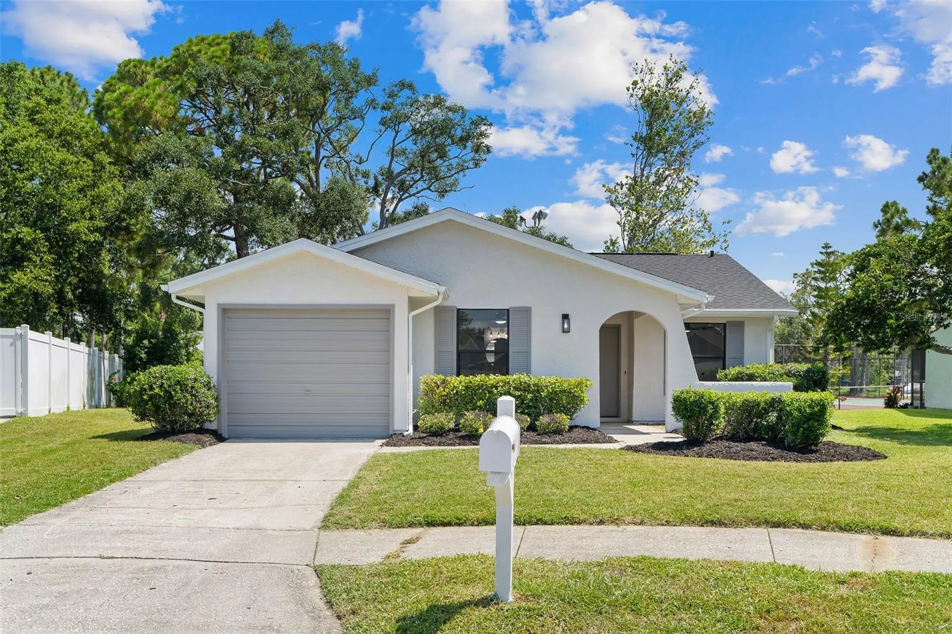 1206 Sawgrass Court Oldsmar FL 34677