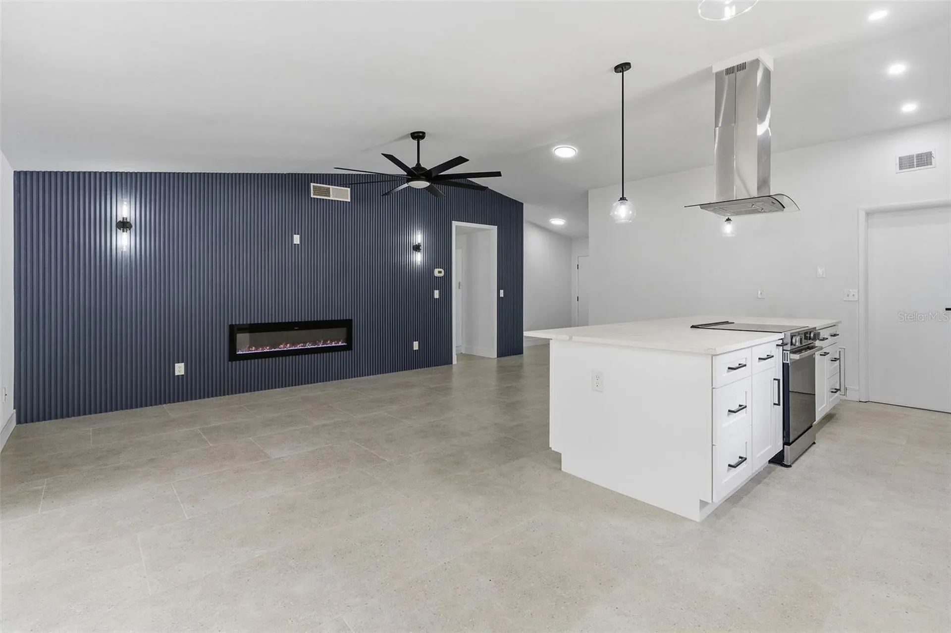 1206 Sawgrass Court Oldsmar FL 34677