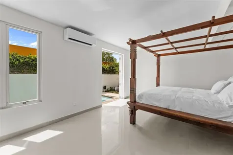 2165 Cacique San Juan PR 00913