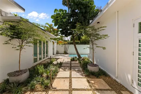 2165 Cacique San Juan PR 00913