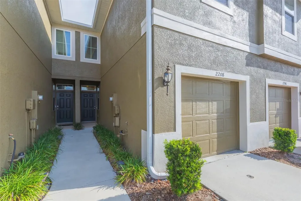 2208 Lennox Dale Lane Brandon FL 33510