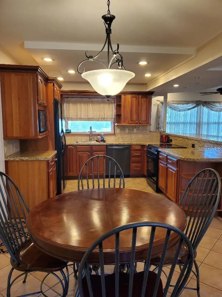 1637 Whitewood Drive Clearwater FL 33756