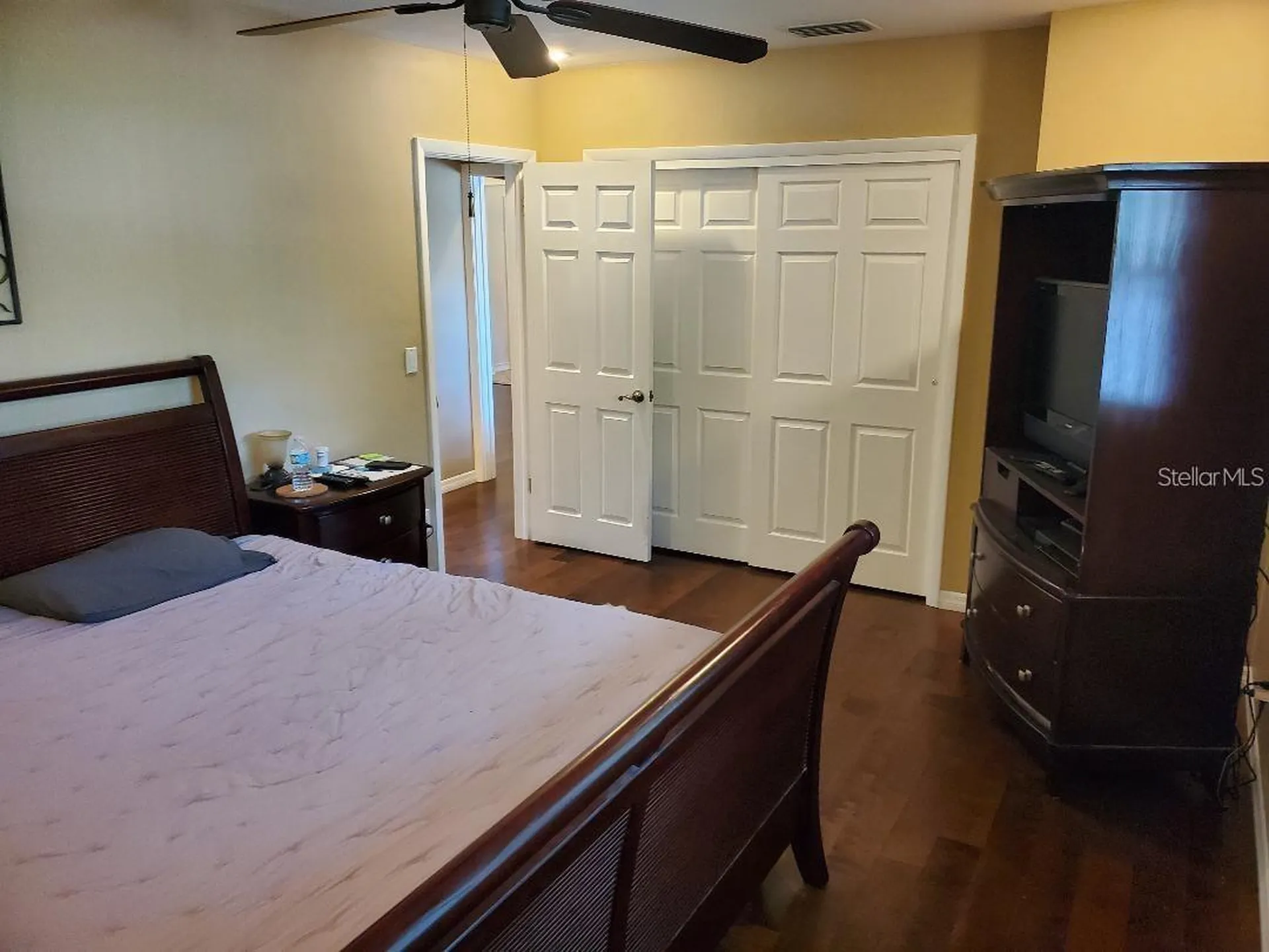 1637 Whitewood Drive Clearwater FL 33756