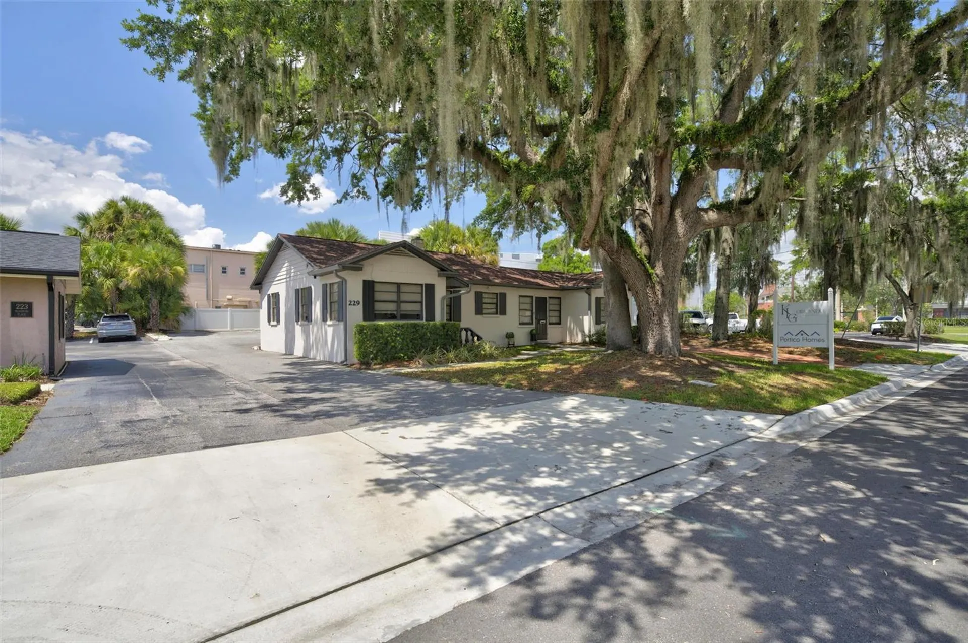 229 Pasadena Place Orlando FL 32803
