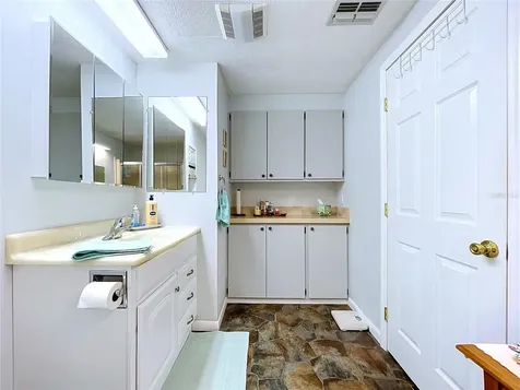 2055 S Floral Avenue Bartow FL 33830