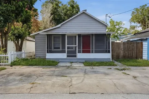 109 E Bass Street Kissimmee FL 34744