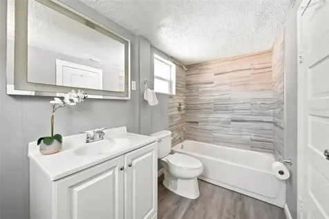 109 E Bass Street Kissimmee FL 34744