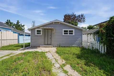 109 E Bass Street Kissimmee FL 34744