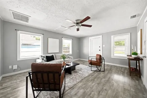 109 E Bass Street Kissimmee FL 34744