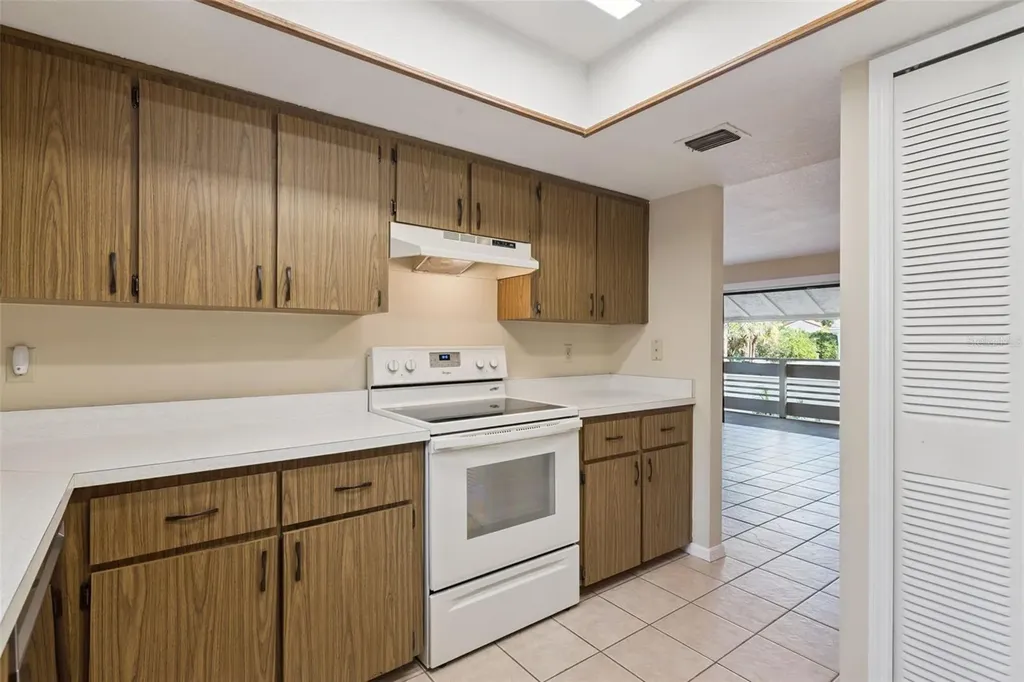 445 S Netherwood Crescent Altamonte Springs FL 32714