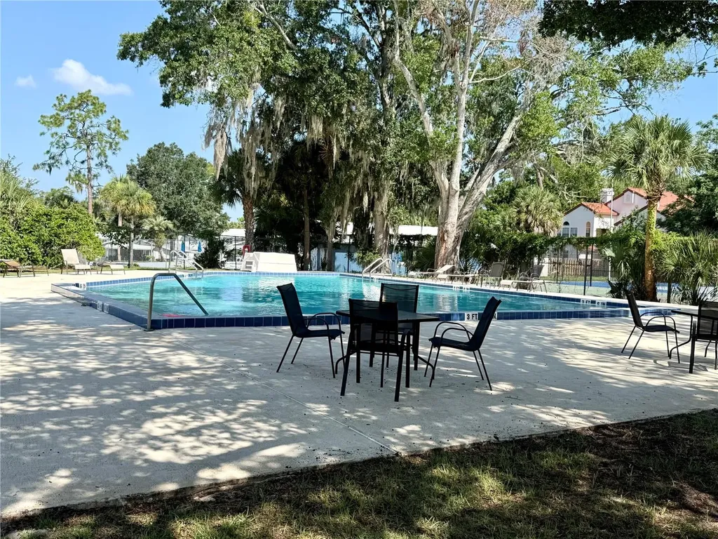 445 S Netherwood Crescent Altamonte Springs FL 32714