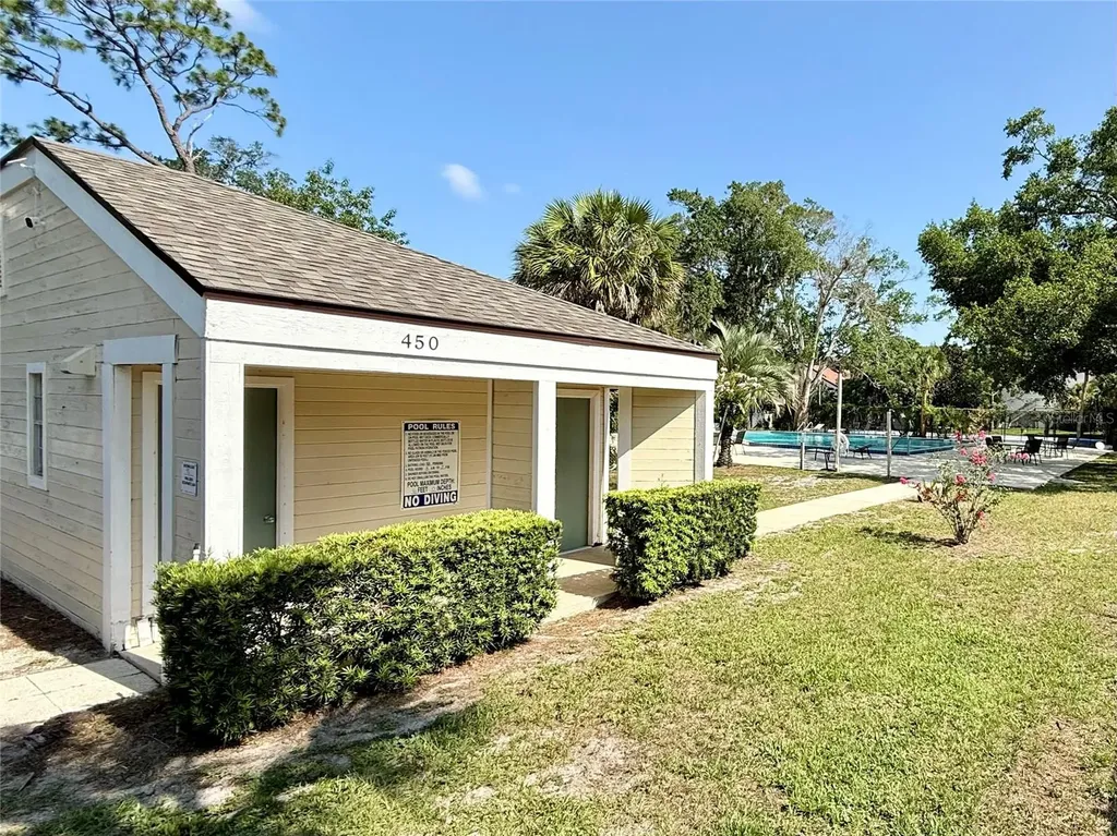 445 S Netherwood Crescent Altamonte Springs FL 32714