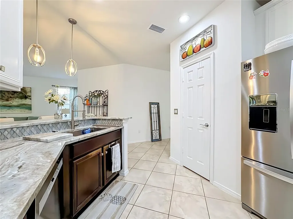 5539 Sunset Falls Drive Apollo Beach FL 33572