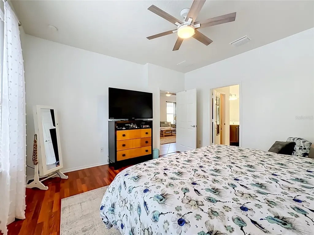 5539 Sunset Falls Drive Apollo Beach FL 33572