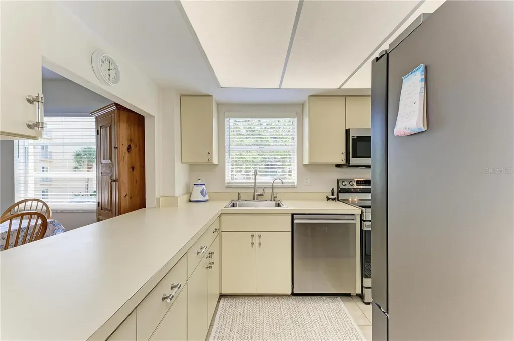 8625 Midnight Pass Road Sarasota FL 34242