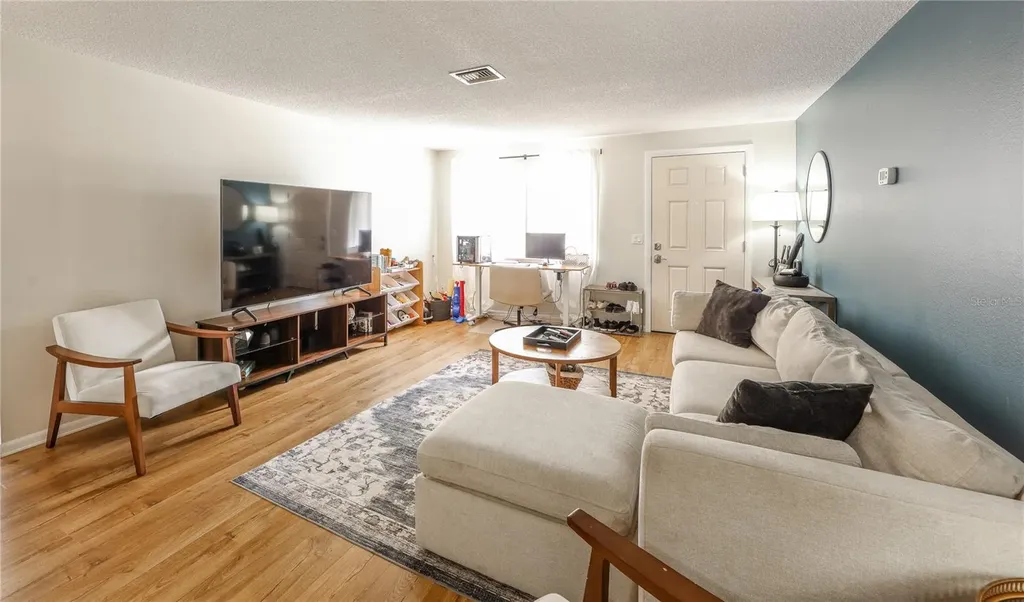 160 Meadowlark Drive Safety Harbor FL 34695