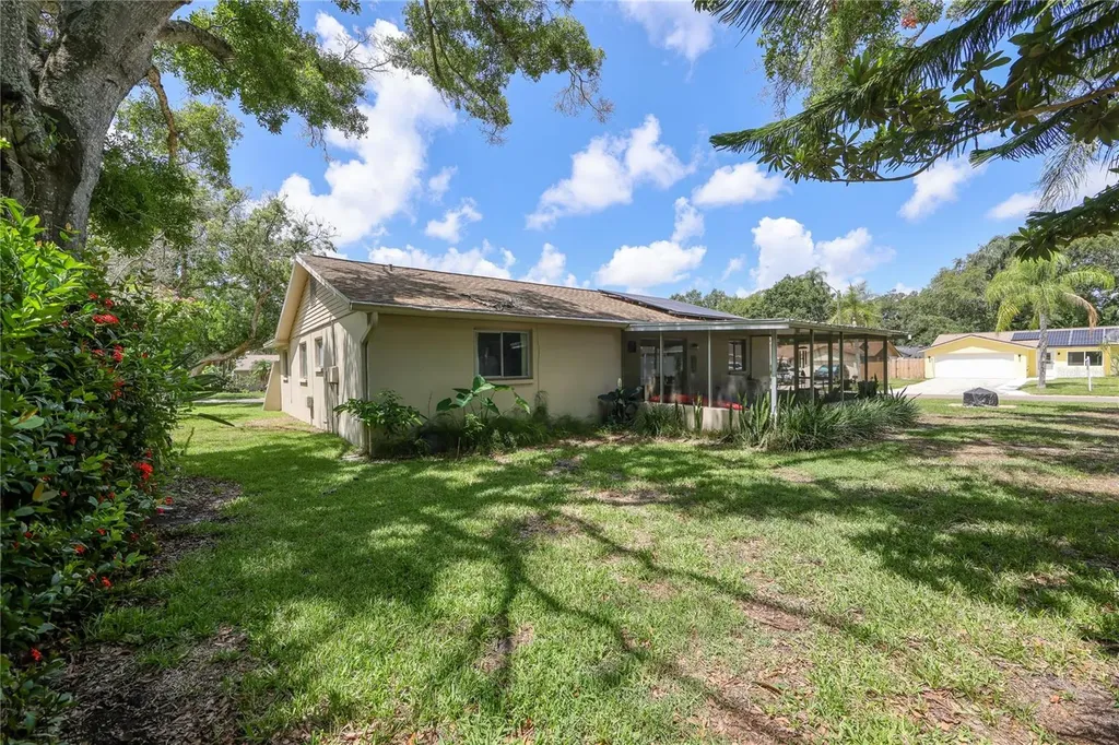 160 Meadowlark Drive Safety Harbor FL 34695