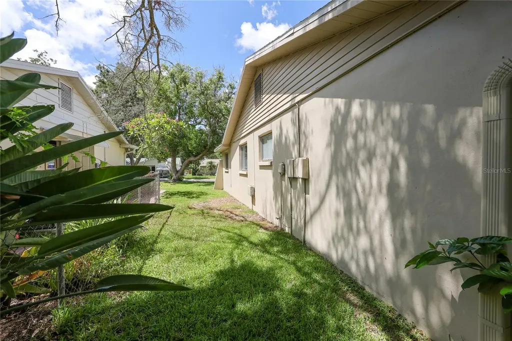 160 Meadowlark Drive Safety Harbor FL 34695