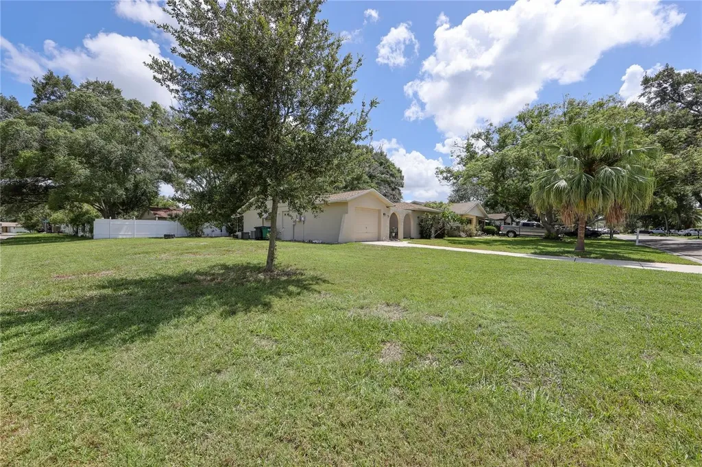160 Meadowlark Drive Safety Harbor FL 34695