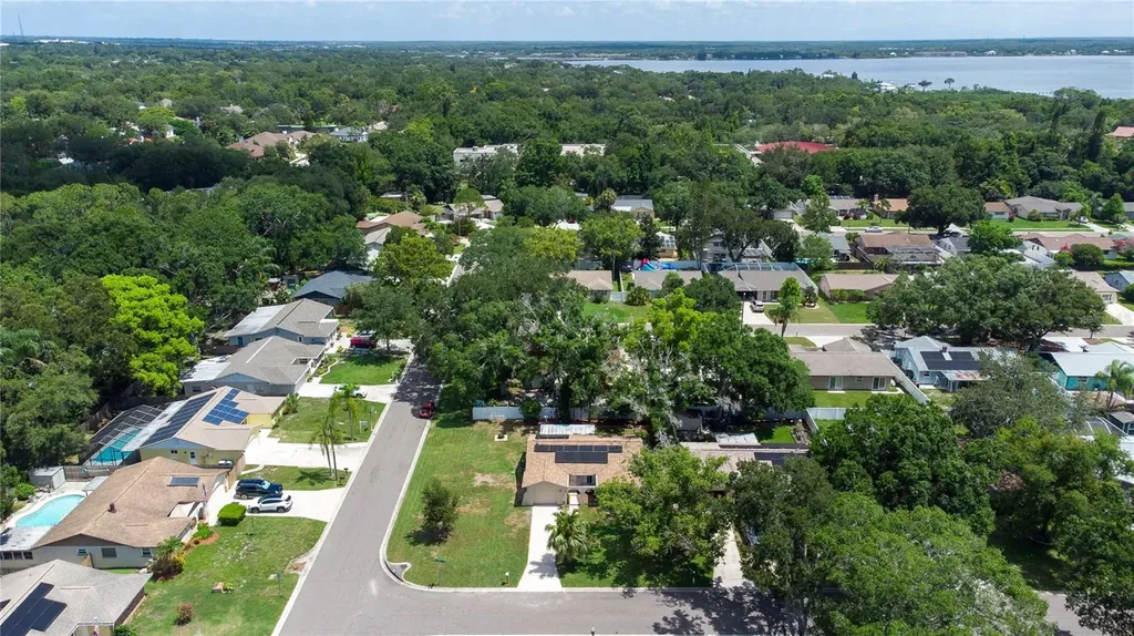 160 Meadowlark Drive Safety Harbor FL 34695