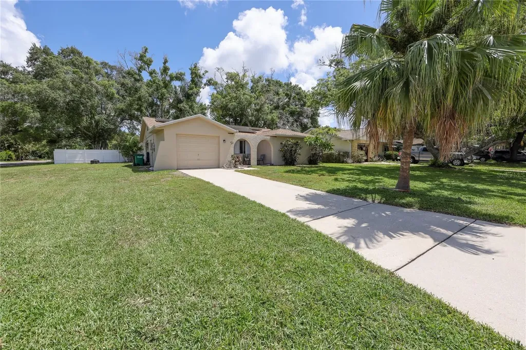 160 Meadowlark Drive Safety Harbor FL 34695