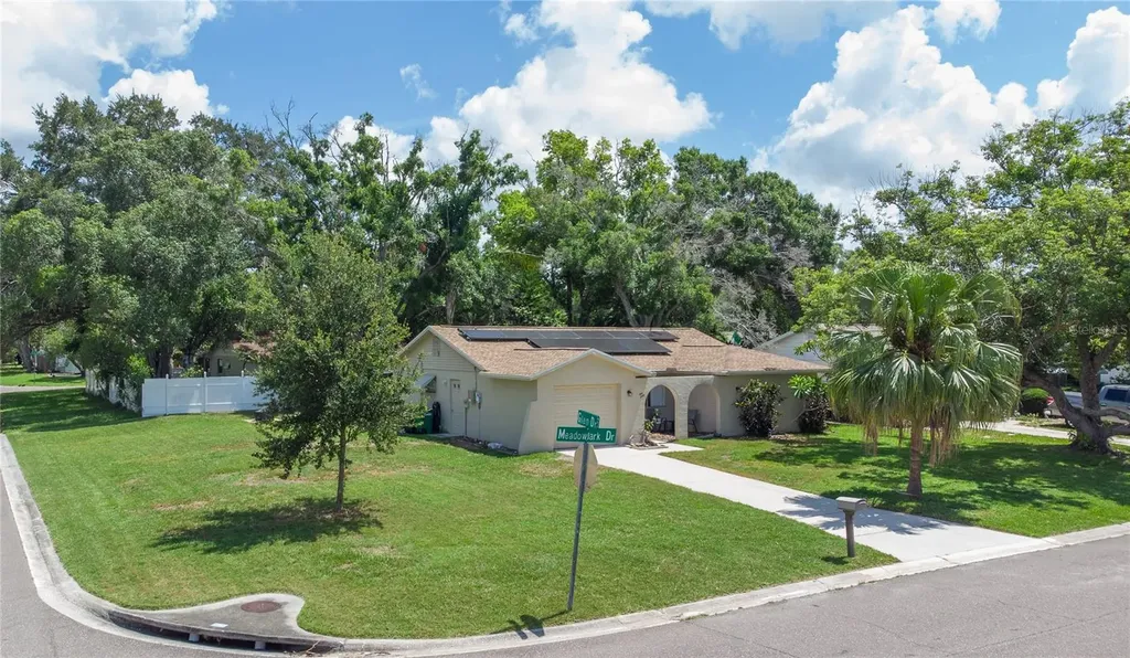 160 Meadowlark Drive Safety Harbor FL 34695