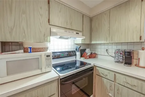 160 Meadowlark Drive Safety Harbor FL 34695