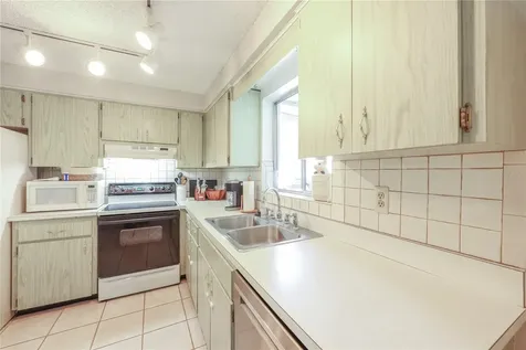 160 Meadowlark Drive Safety Harbor FL 34695