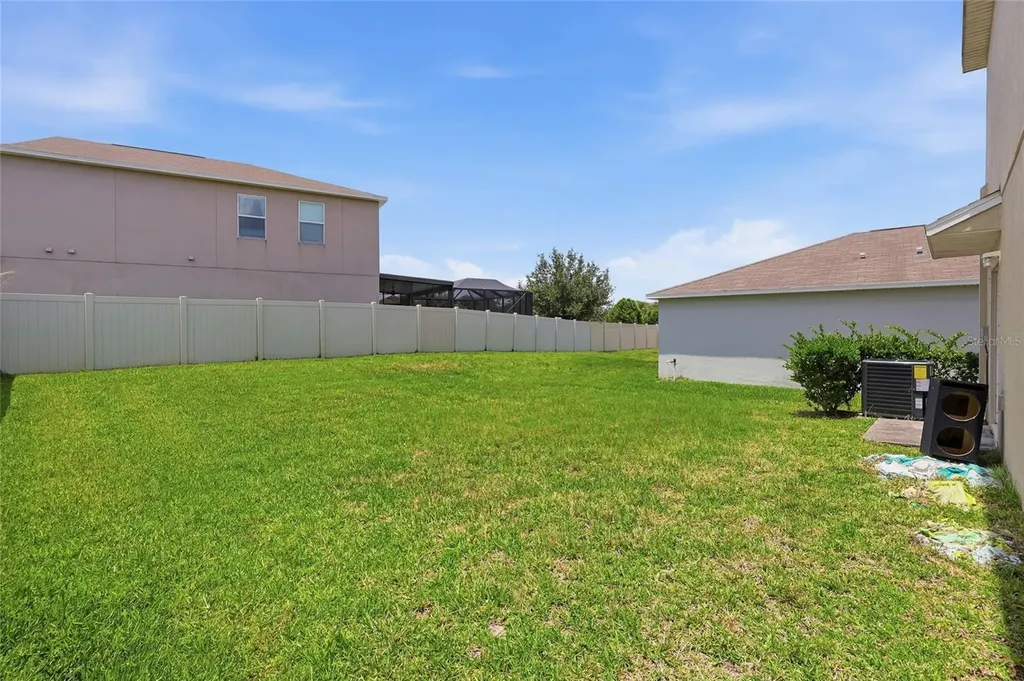 17237 White Mangrove Drive Wimauma FL 33598