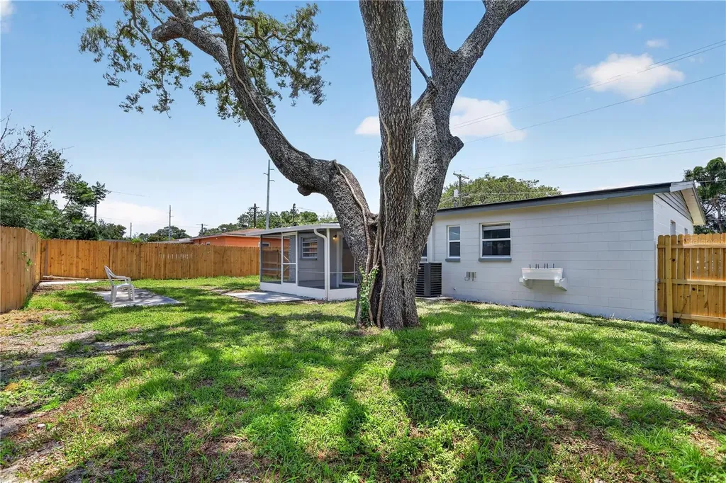 10405 N 22nd Street Tampa FL 33612