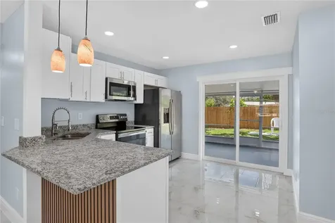 10405 N 22nd Street Tampa FL 33612