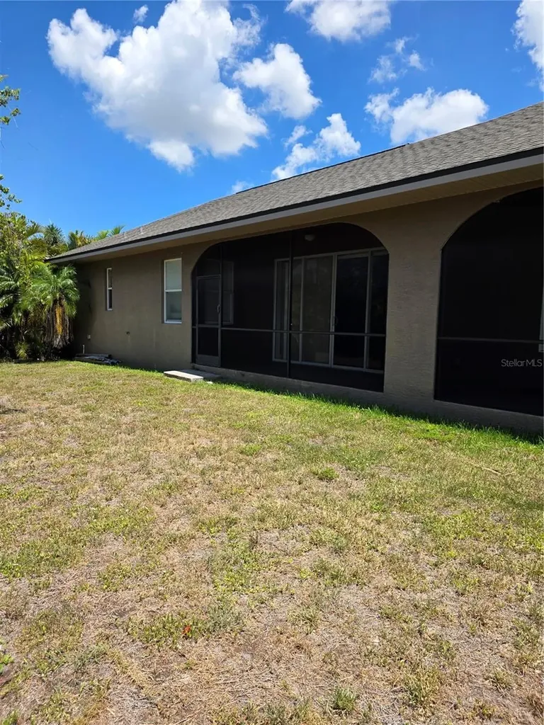 222 Rotonda Boulevard E Rotonda West FL 33947