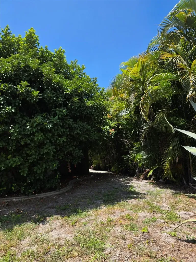 222 Rotonda Boulevard E Rotonda West FL 33947