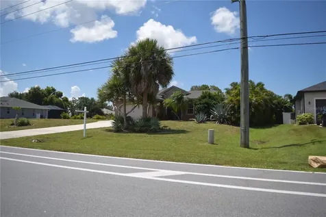 222 Rotonda Boulevard E Rotonda West FL 33947