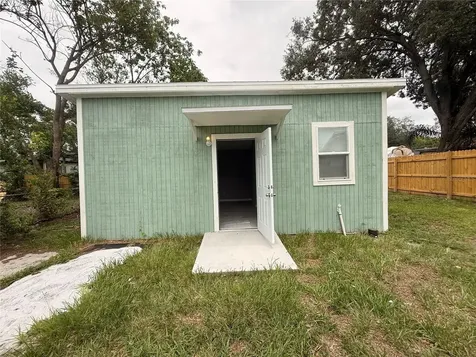 8623 N Willow Avenue Tampa FL 33604