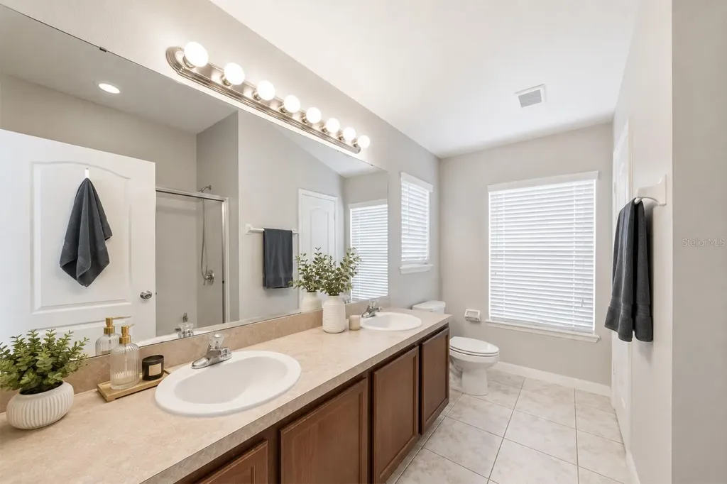 10359 Lake District Lane Orlando FL 32832