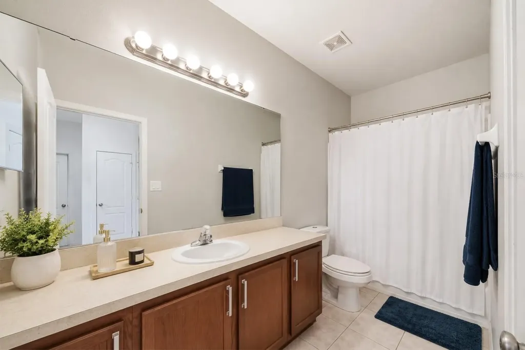 10359 Lake District Lane Orlando FL 32832