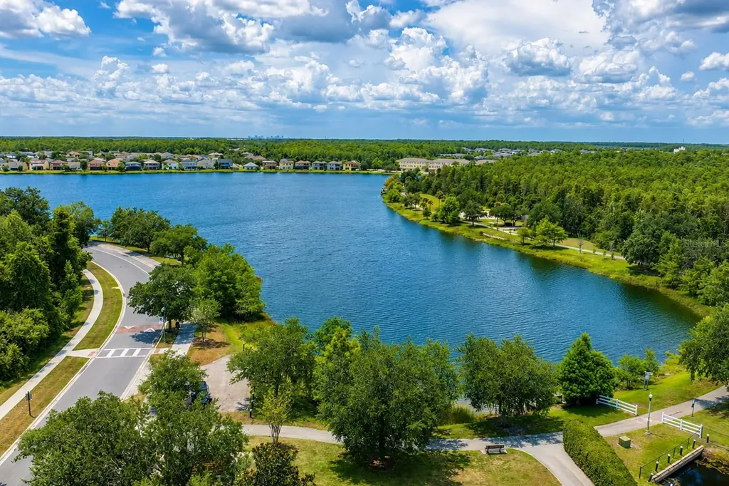10359 Lake District Lane Orlando FL 32832